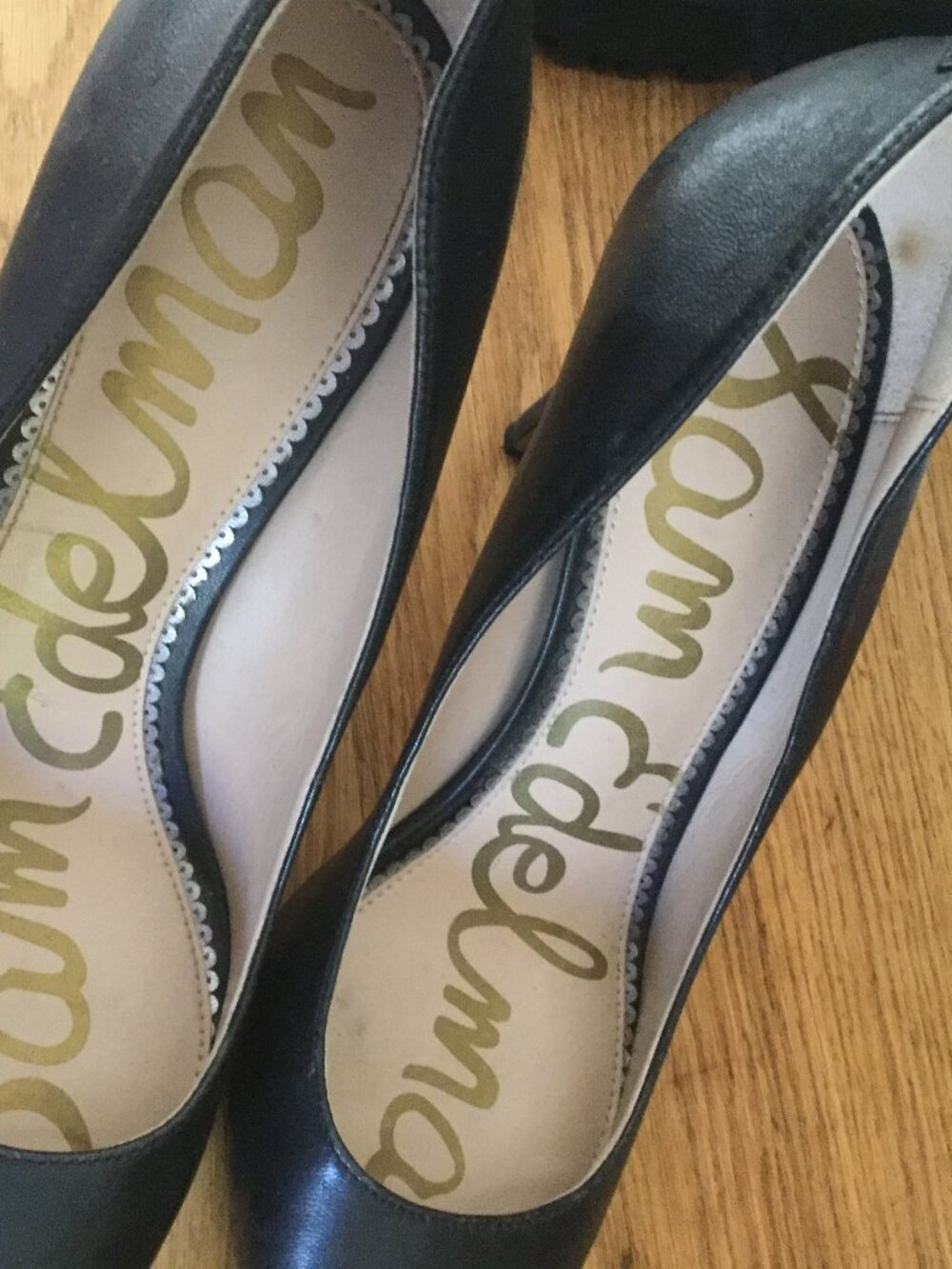 Sam Edelman 4 inch heels leather upper size 9M lots of life remaining black